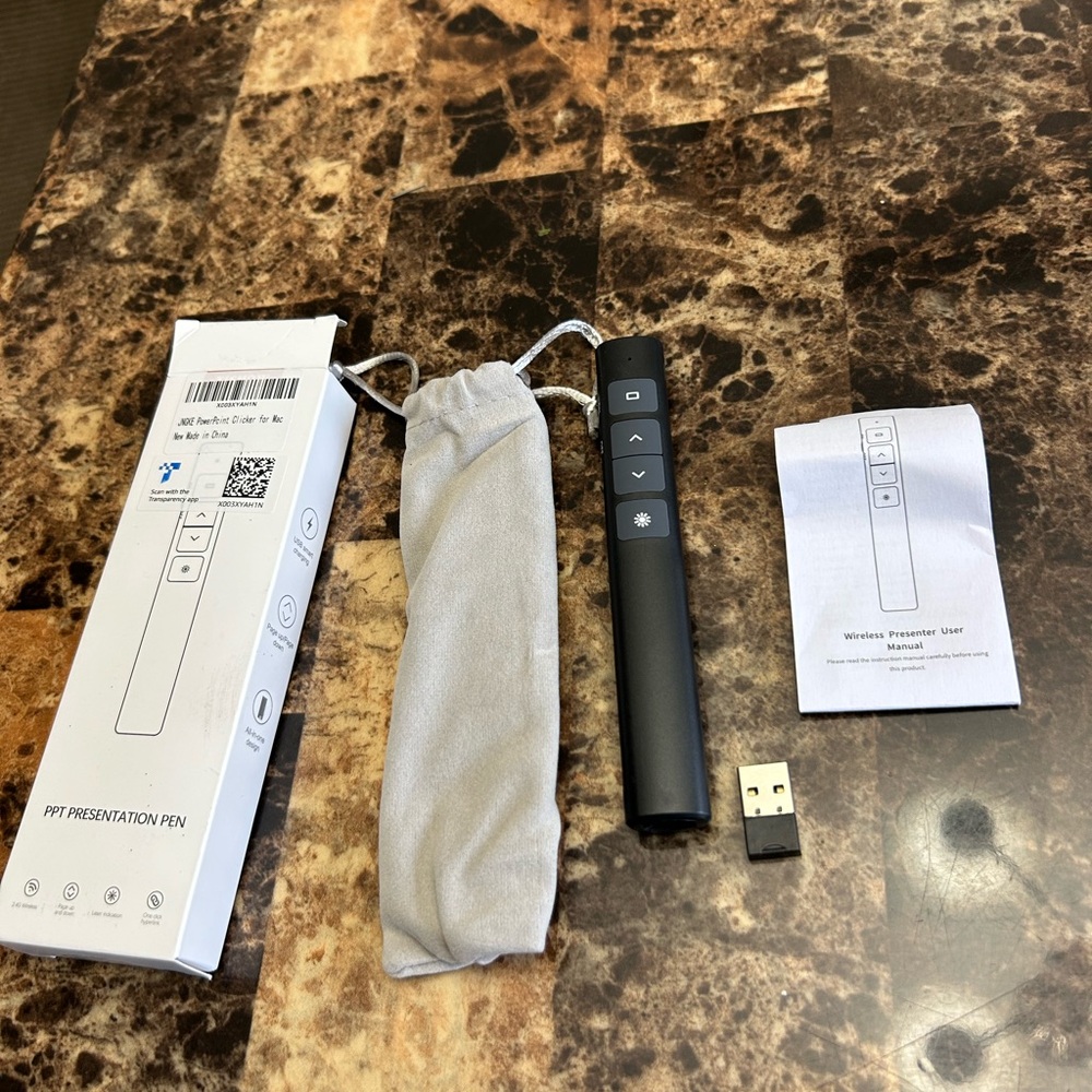 Black Wireless Presentation Pen